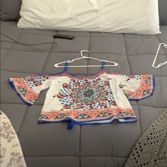 Blouse - Picture 2 of 3